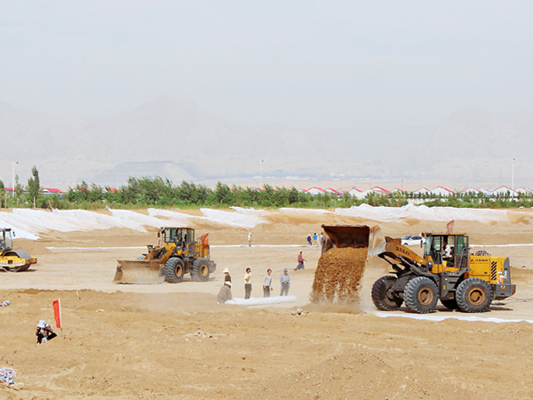 0.75mm人工湖防渗土工膜多少钱图片第4张-盈旭土工材料