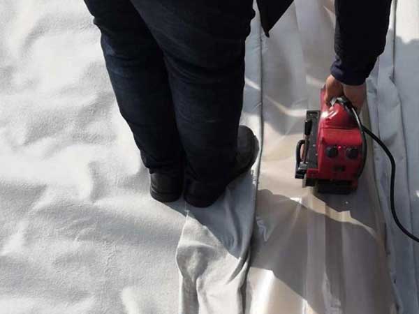 梅州鱼塘防渗膜泥鳅养殖土工膜图片第4张 梅州鱼塘防渗膜泥鳅养殖土工膜图片第4张-盈旭土工材料