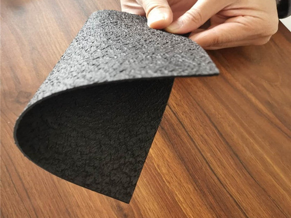 糙面土工膜图片第3张 糙面土工膜图片第3张-盈旭土工材料