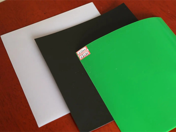 绿色土工膜图片第1张-盈旭土工材料