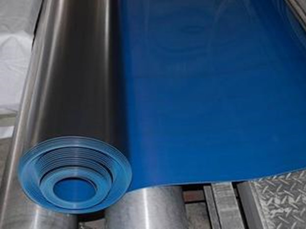 双色土工膜图片第1张 双色土工膜图片第1张-盈旭土工材料